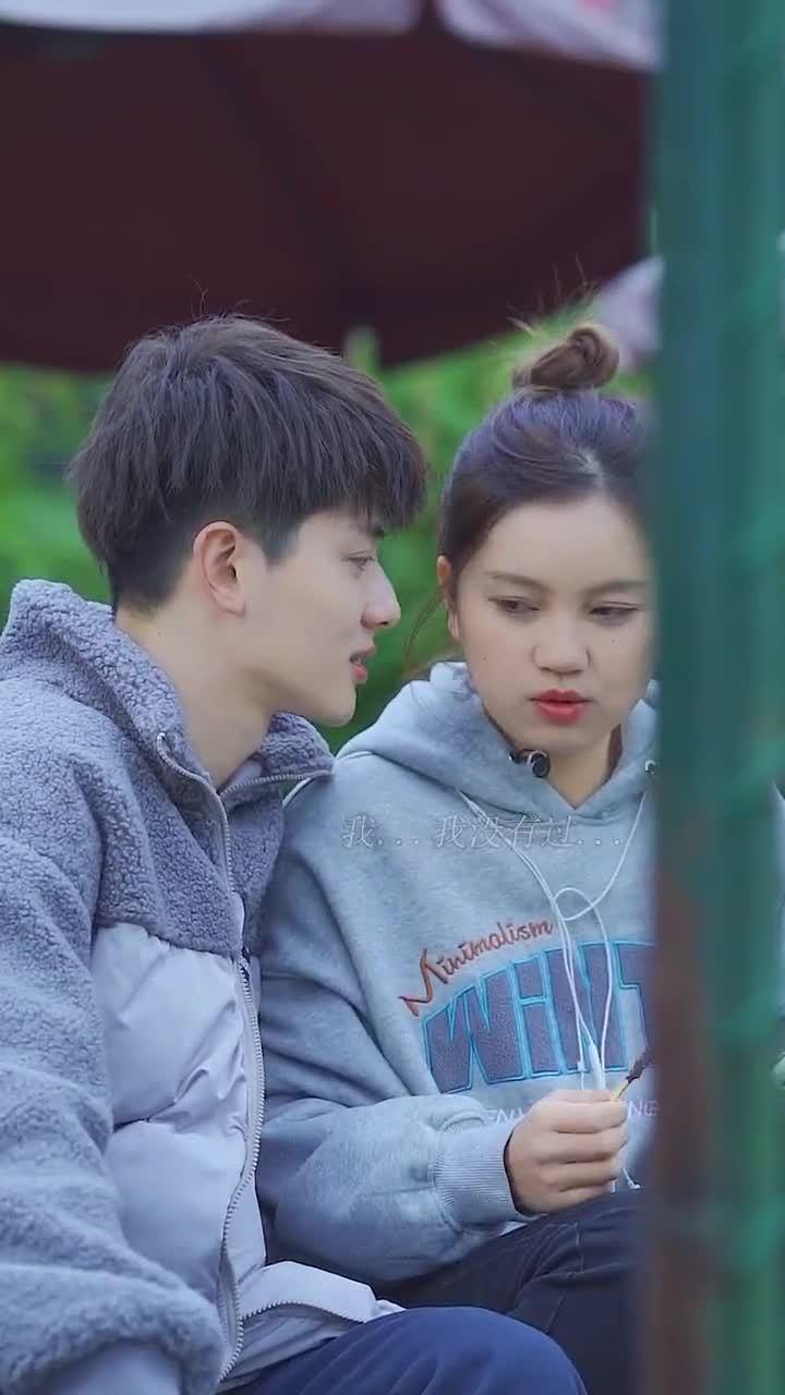 可爱的小孔雀救援