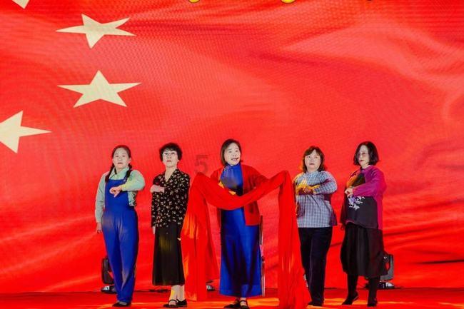 潍坊联通“硬核”福利来了 万元手机、龙墩墩幸运送