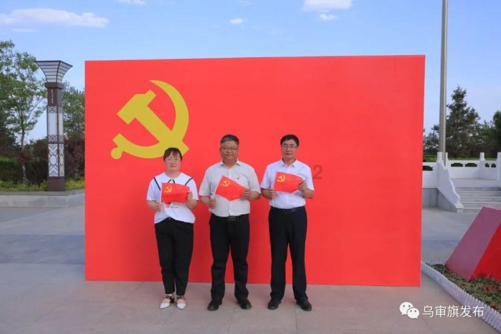 为什么有时候看见那个心仪的他,下班的时候走在我眼前看见他躬着背走,有时候还直着腰走,然后他是做物?-优质有问必答平台